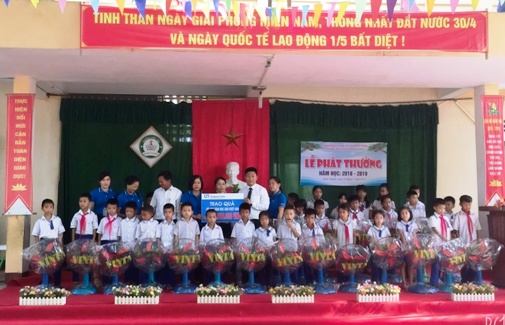 Fubon Life Việt Nam tiếp tục ‘Chắp cánh ước mơ tuổi thơ’